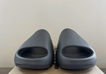  Yeezy Slide Slate Grey