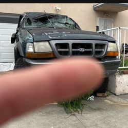 1998 Ford Ranger Parting Out 