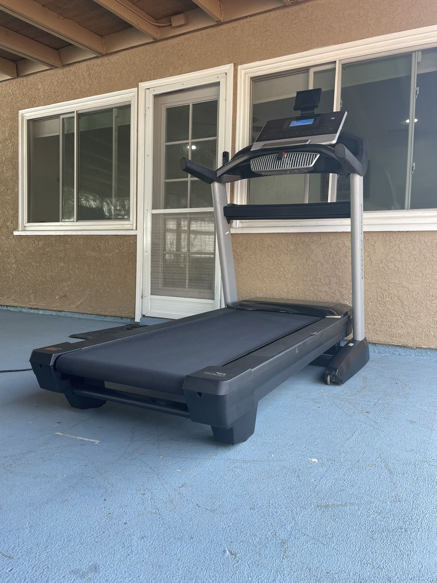 Treadmill