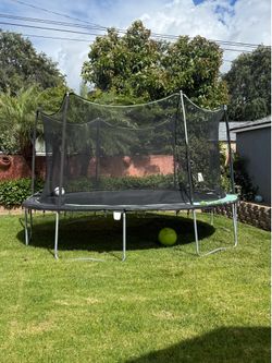14 ft trampoline
