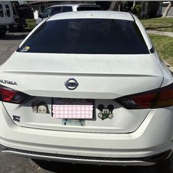 Nissan Altima 2.5 L
