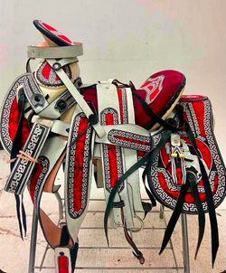 Montura charra bordada