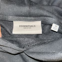 Essentials Pullover