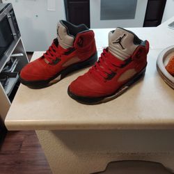 Nike Men's Air Jordan 5 V Retro TORO RAGING BULL