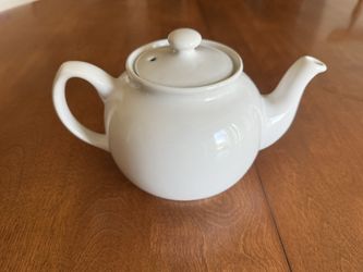 Price And Kensington White Tea Pot