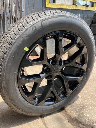 Black 22” Chevy Snowflake Rims and Bridgestone Tires 22 GMC Wheels Silverado Sierra Tahoe Yukon Rines Negros Con Llantas Nuevas OEM stock factory Orig