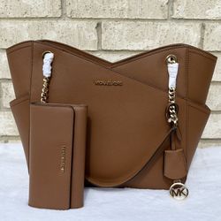 Michael Kors Purse And Wallet 