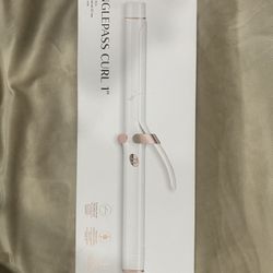 T3 SinglePass Curl Professional Curling Iron Custom Blend Ceramic Long Barrel Curling and Wave Iron with Adjustable Heat Settings for Shiny Smooth Cur