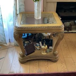 2 End Tables