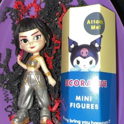 K-pop And Phone Grippers In Jumbo Egg