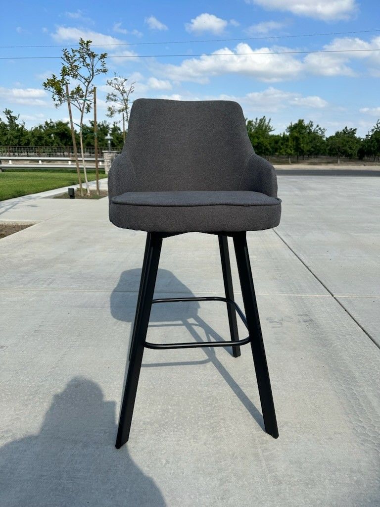 Brandnew Swivel Bar Height Barstools 3pk