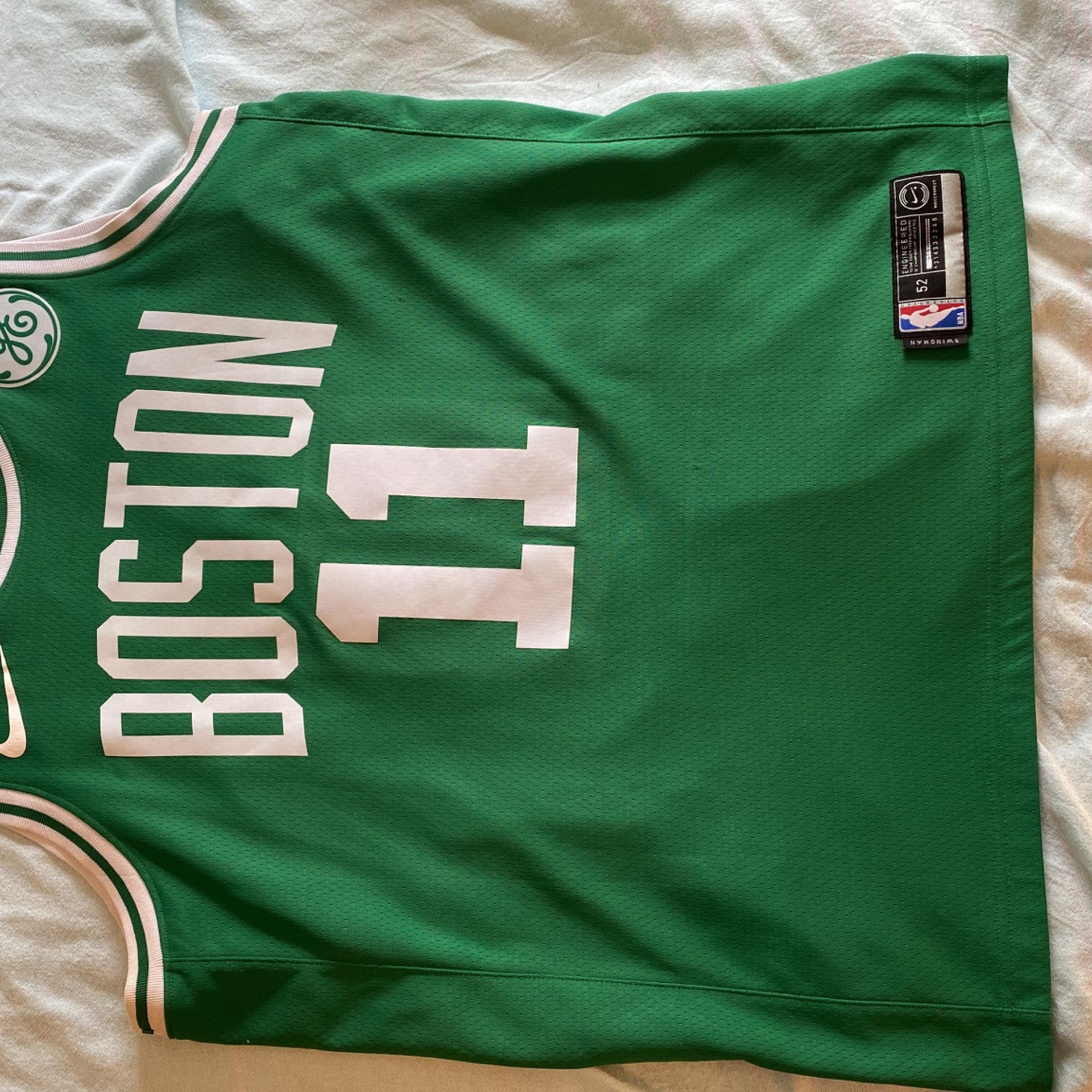 Kyrie Irving Celtics Jersey XL