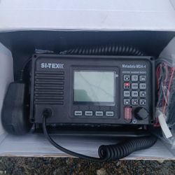 Si-tex Metadata MDA4 Vhf Marine Radio Unused. For Pick Up Fremont Seattle. No Low Ball Offers Please. No Trades 