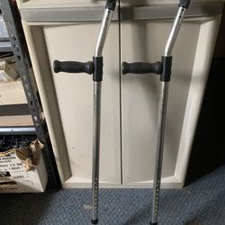 Medline Adult Elbow Crutches 