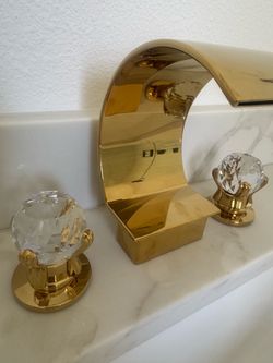 Llaves para agua gold