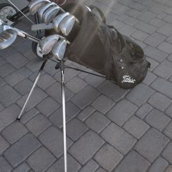 Complete Set Of Men's Golf Clubs 