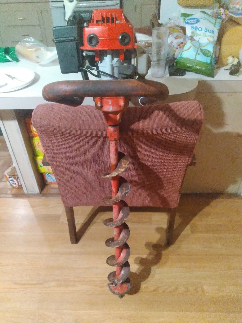 Earthquake Auger Power Drill Model 8900