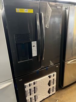 NEW OPEN BOX FRIGIDAIRE BLACK STAINLESS STEEL REFRIGERATOR