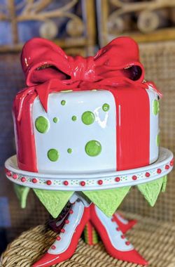 Krinkles high heel cake stand 🎄👠