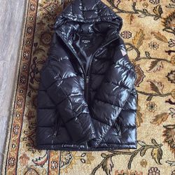 Black Guess puffer Size Medium 