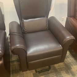 Beautiful Lifting Recliner