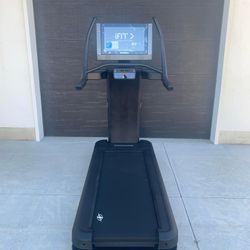 NordicTrack Commercial X22i Treadmill (New In Box)🏃‍♂️🏃‍♀️