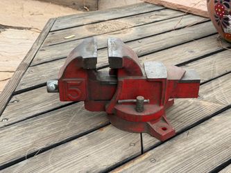 5” bench vise