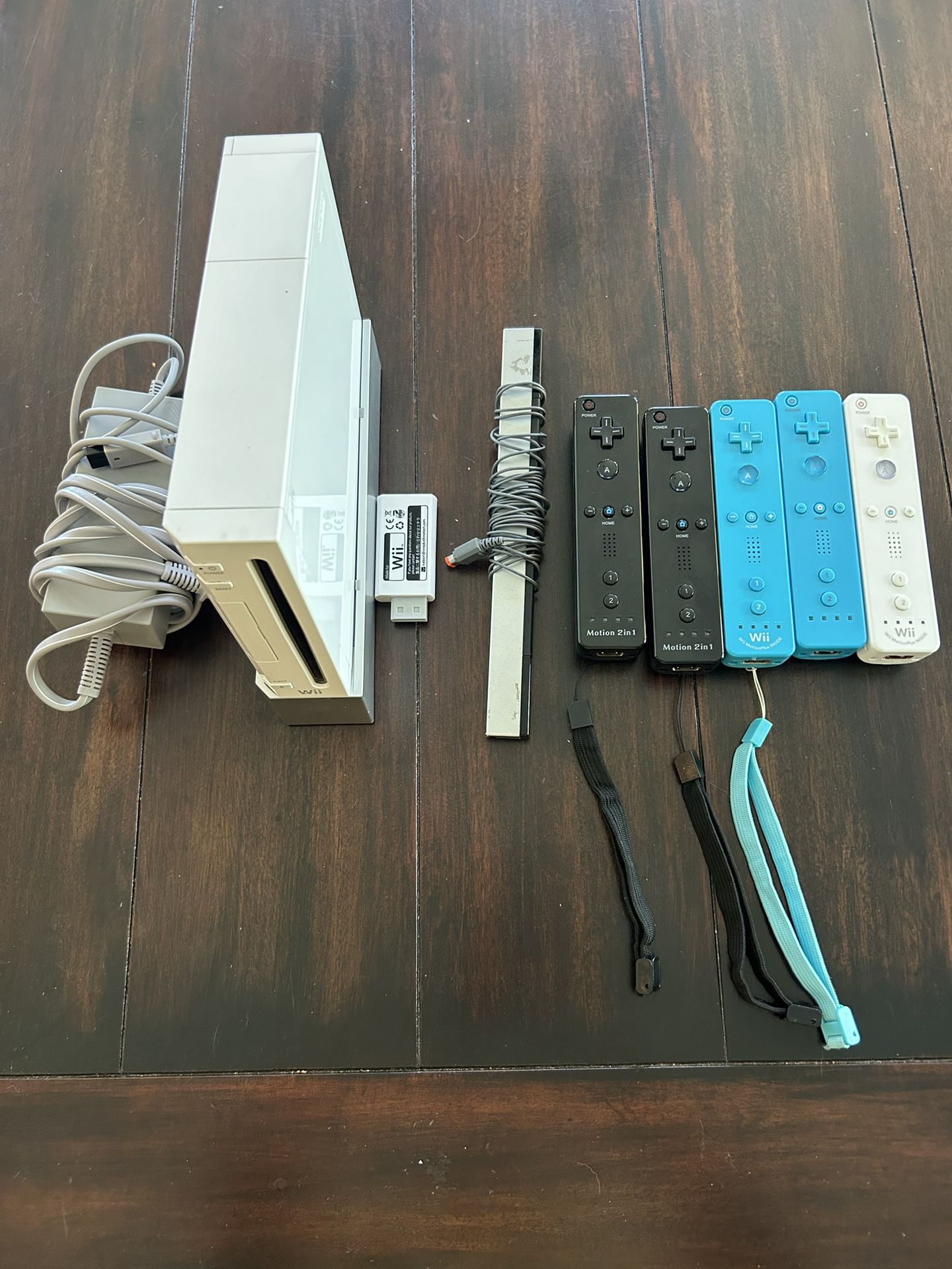Nintendo Wii with Controllers And Game 