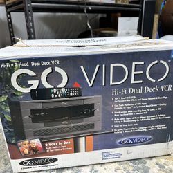 Dual Deck VCR barely Used Like New Go Video 