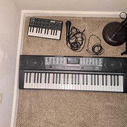 Electric Piano And Akai Professional Mpk Laptop Production Keyboard Mini With Cord And Microphone 