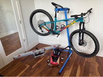 2024 Trek Roscoe 7