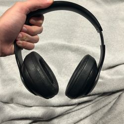 Beats headphones studio 3