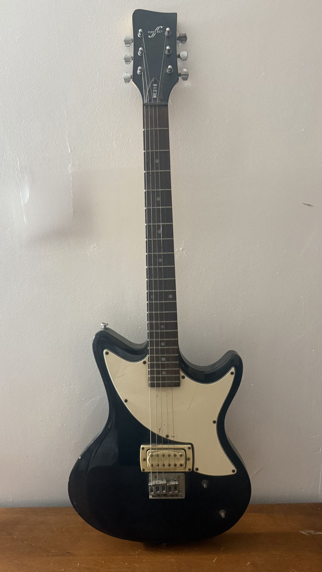 First Act ME316 -String Electric Guitar - No Case, No Strap, NOT TESTED