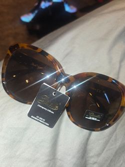 BRAND NEW NEVER USED WITH TAGS WOMENS SUNGLASSES SEE PICS
