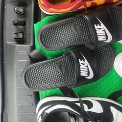 3 Pairs 100$