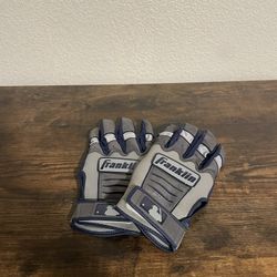 Seattle Mariners Team Issued Franklin Batting Gloves