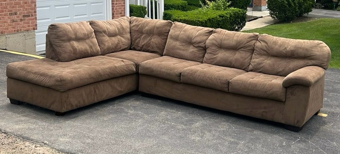 Beige/Brown Sectional Couch Set
