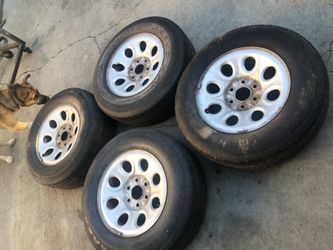 17 inch wheels came from 08 sierra gmc truck