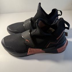 Puma Woman’s Provoke Running Sneakers 