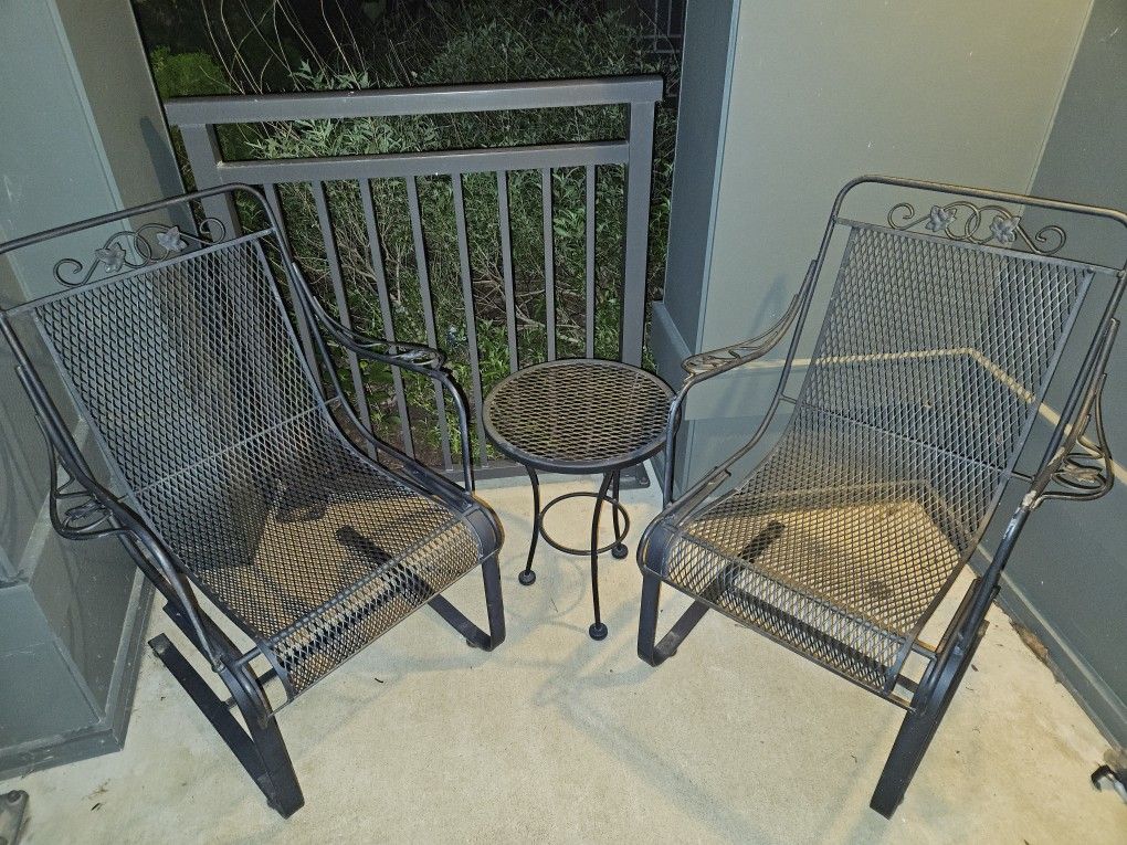 Pending Pick Up -- Wrought Iron Patio Furniture