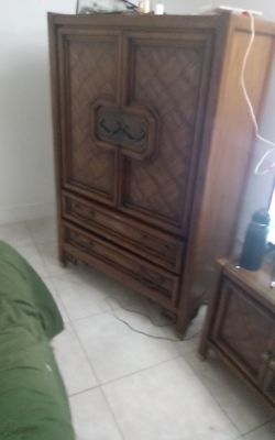 Fabric Loveseat with Throw Pillows/ living room corner section and entertainment center bedroom dresser set