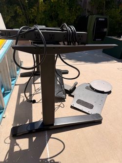 Uplift 2 leg standing desk frame