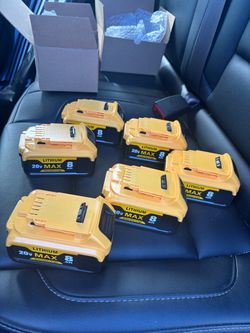 20V MAX 8Ah Lithium Extended-Range Batteries – (1)