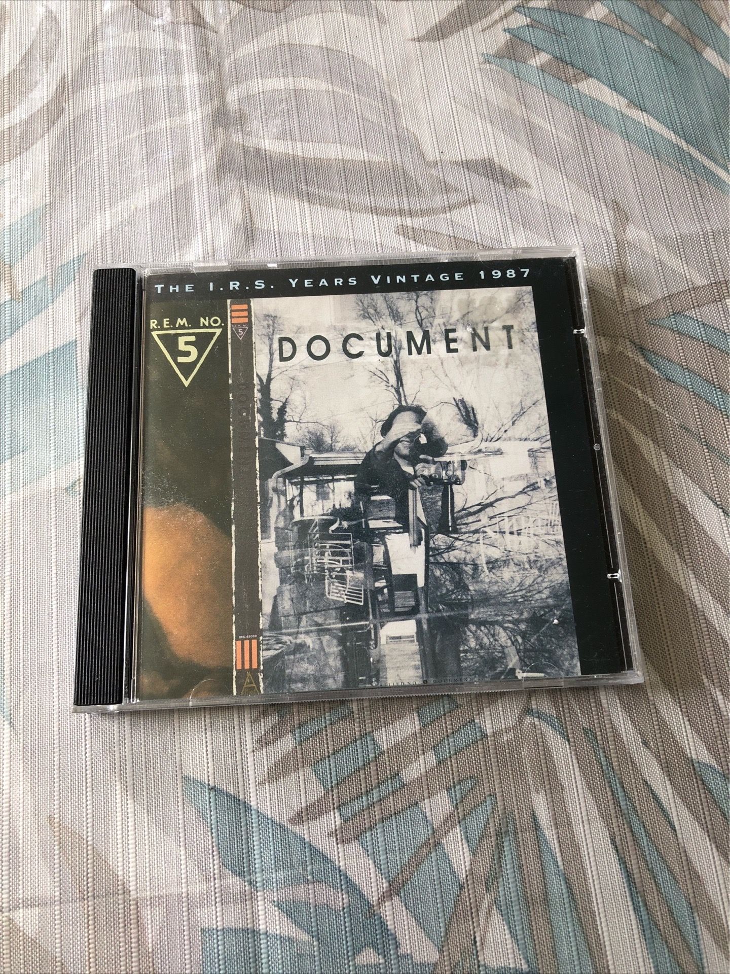 REM - Document CD