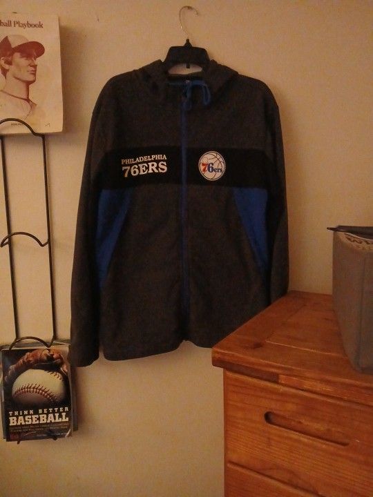 Philadelphia 76ers ZipUp Hoodie (BrandNew!)