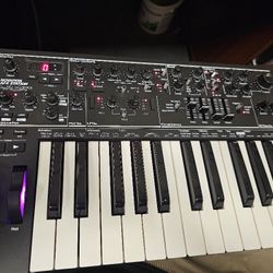 Used Novation AFX Station 25-Key Monophonic Synthesizer Synthesizer