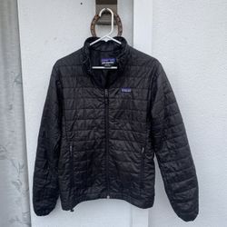 Men's Black Patagonia Nano Puff Jacket (S)