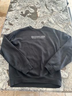 Health and wellness crew neck (size s)
