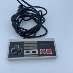 Nintendo NES Controller - Gray $15 Cash or E-pay RI Daily Deals Message for appt. https://offerup.com/redirect/?o=aHR0cHM6Ly93d3cuZmFjZWJvb2suY29tL1JJ