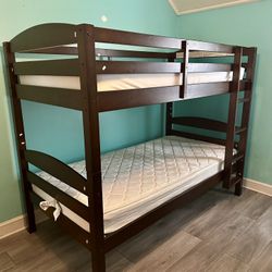 Bunk Bed/literas Para Niños/camas Para Niños/twinBeds/twinovertwin/colchonesparaniños/camasparaniños/likenew/